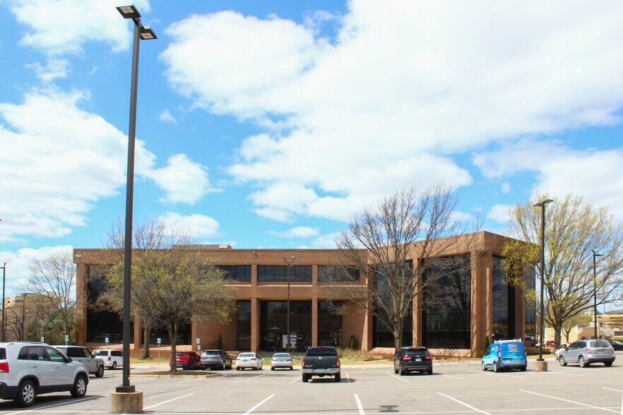 More Photos Of 150 Westpark Way, Euless Office For Lease