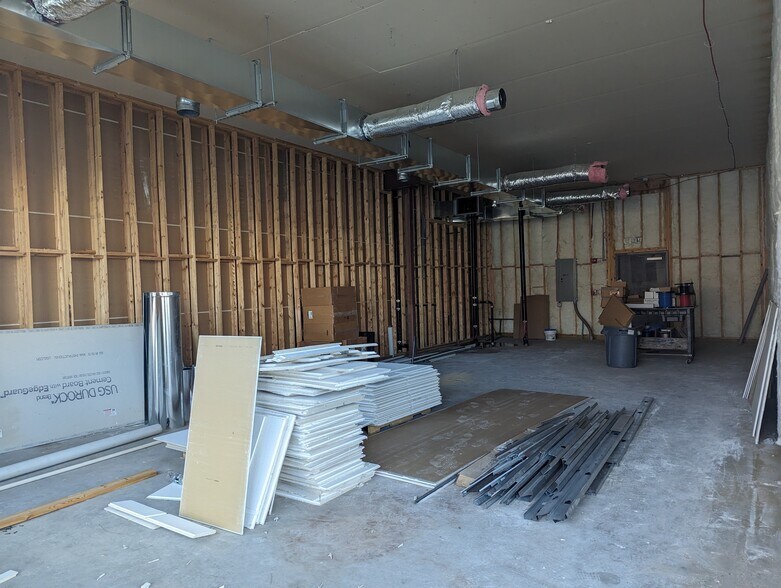 More Photos Of 185 Madison St, Worcester Storefront Retail Office For Lease