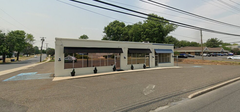 More Photos Of 701 N Main St, Glassboro Freestanding For Lease