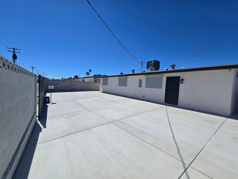More Photos Of 504 S Jones Blvd, Las Vegas Office For Lease