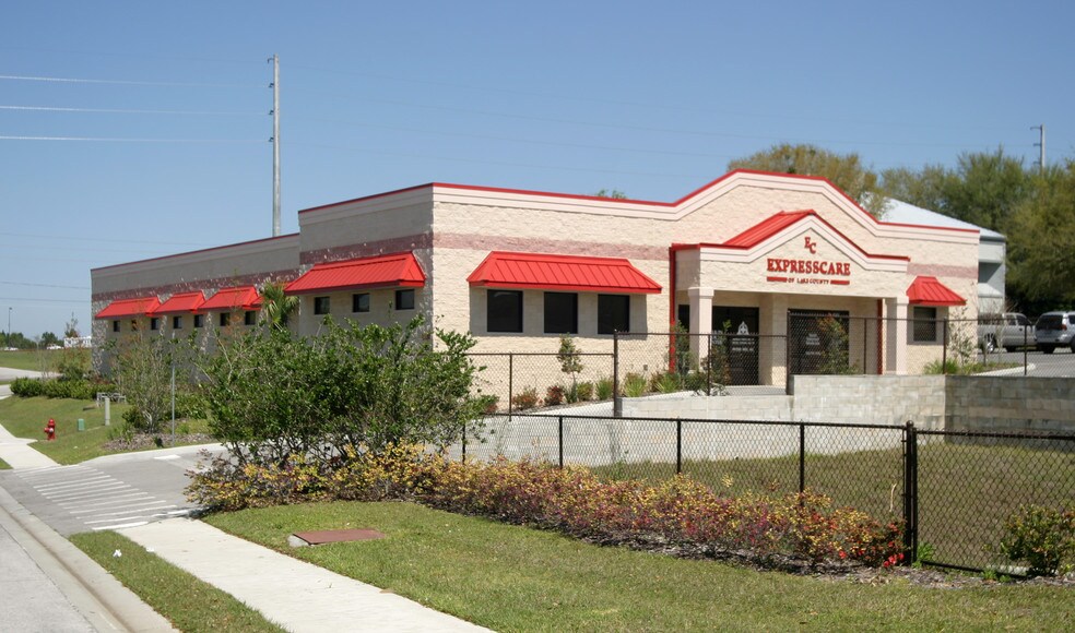 More Photos Of 2010-2020 Nightingale Ln, Tavares Medical For Sale