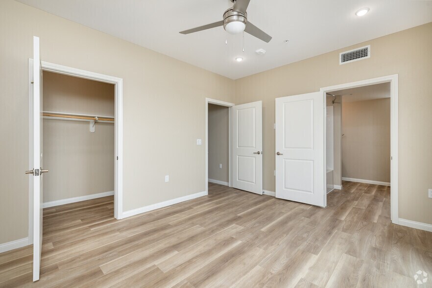 More Photos Of 2910 Allesandro St, Los Angeles Apartments For Lease