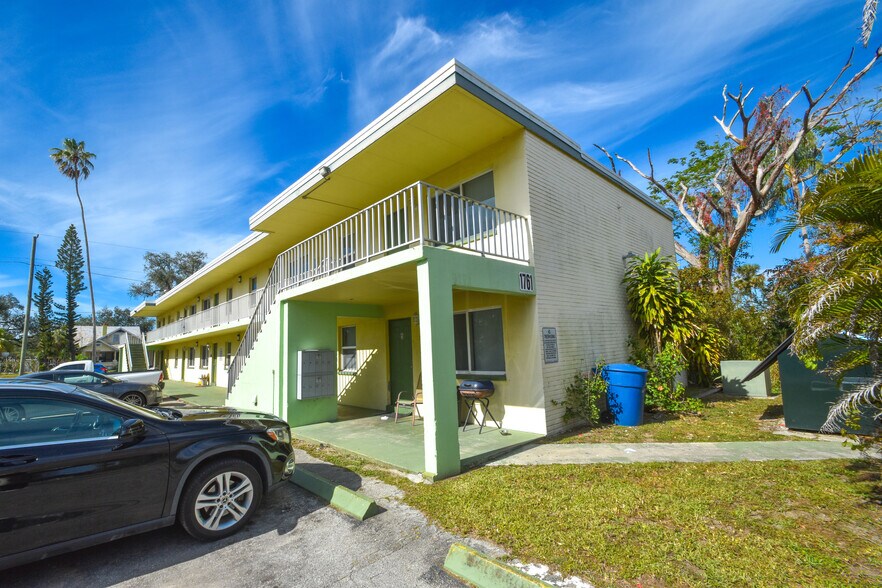 More Photos Of 1761 Fowler St, Fort Myers Apartments For Sale