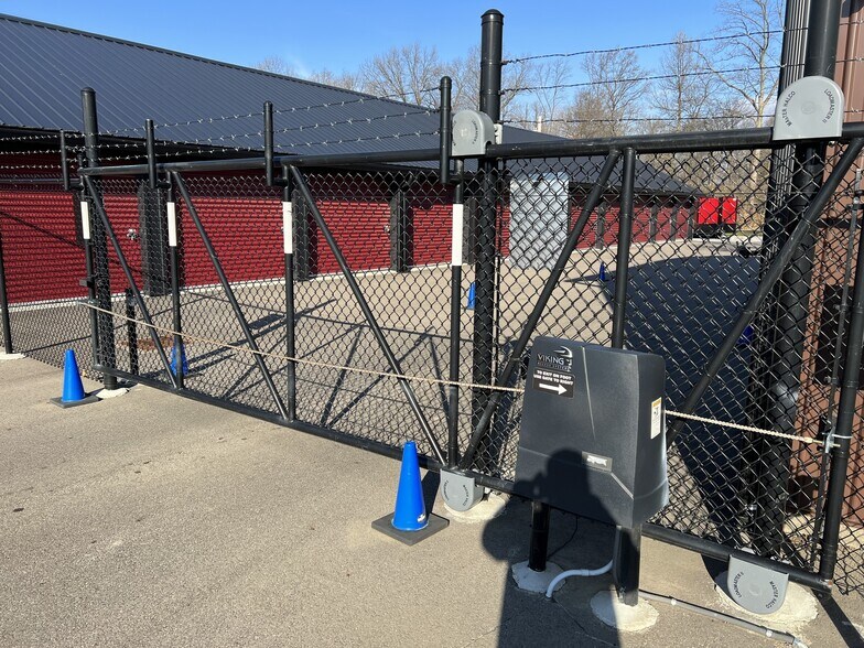 More Photos Of 536 Monroe Concord Rd, Troy Self Storage For Sale