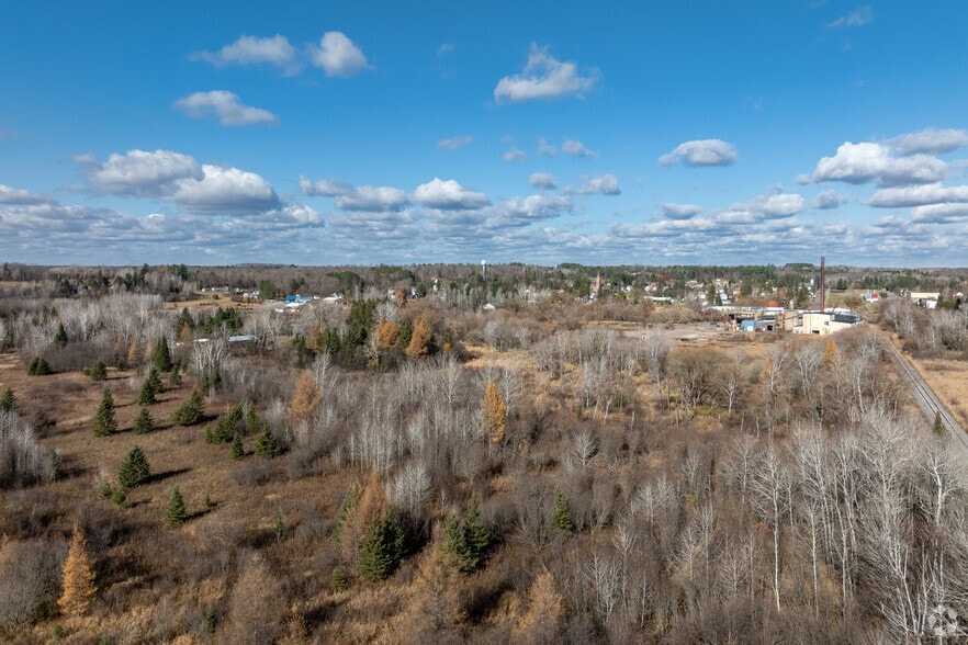 More Photos Of 236 S 2nd St, Butternut Distribution For Sale