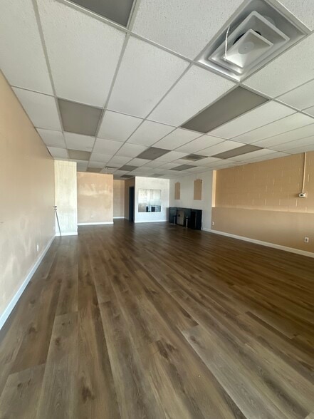 More Photos Of 2715 W Foothill Blvd, Rialto Unknown For Lease