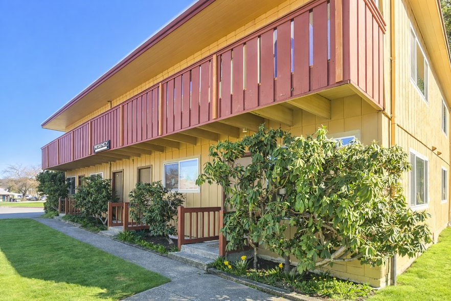 More Photos Of 226 Cedar Ave S, North Bend Apartments For Sale