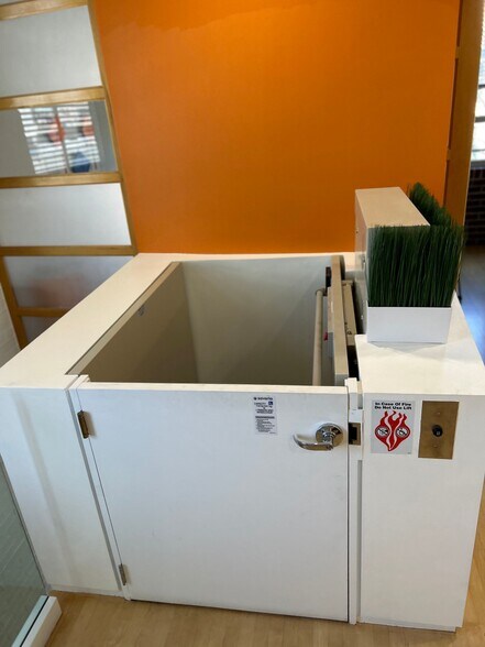 More Photos Of 1860 N Avenida Republica De Cuba, Tampa Office For Sale