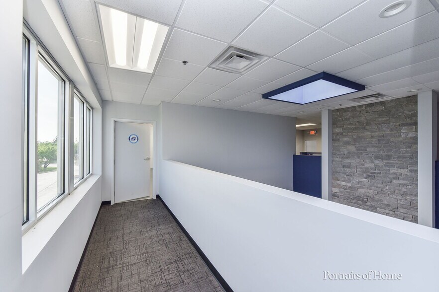 More Photos Of 1585 Beverly Ct, Aurora Warehouse For Sale