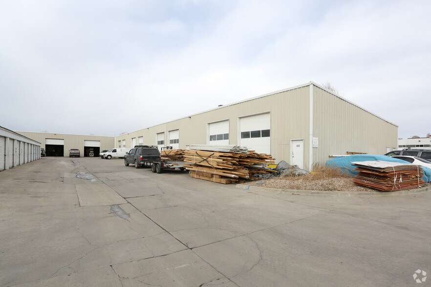 More Photos Of 6535 York St, Denver Warehouse For Lease