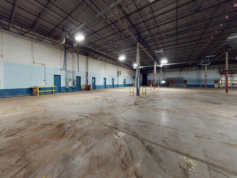 More Photos Of 103 Red Bridge Rd, De Queen Warehouse For Sale