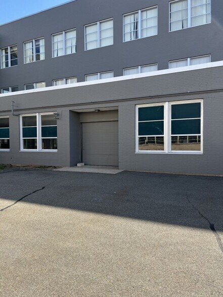 More Photos Of 500 S Broad St, Meriden Manufacturing For Lease