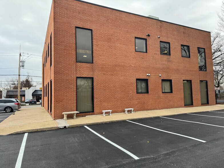 More Photos Of 14 NW Wellham Ave, Glen Burnie Office For Lease