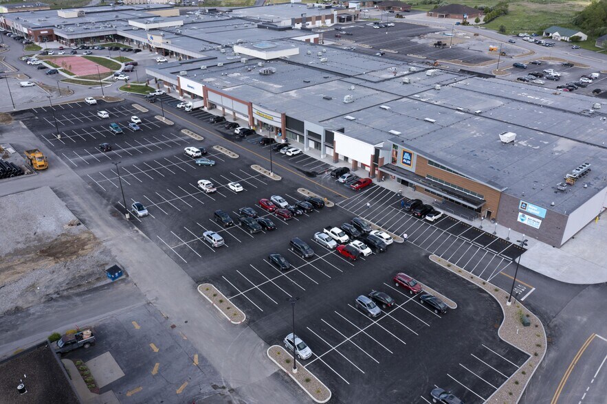 More Photos Of 2600 Middletown Commons, White Hall Coworking Space