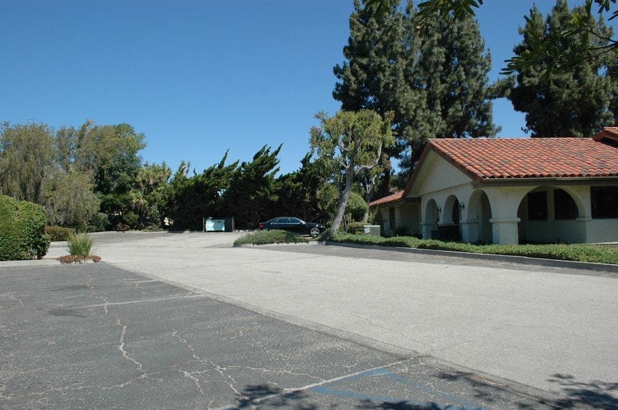 More Photos Of 970 Petit Ave, Ventura Medical For Sale