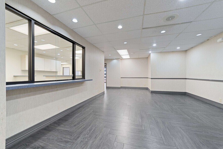 More Photos Of 8042 Wurzbach Rd, San Antonio Medical For Sale