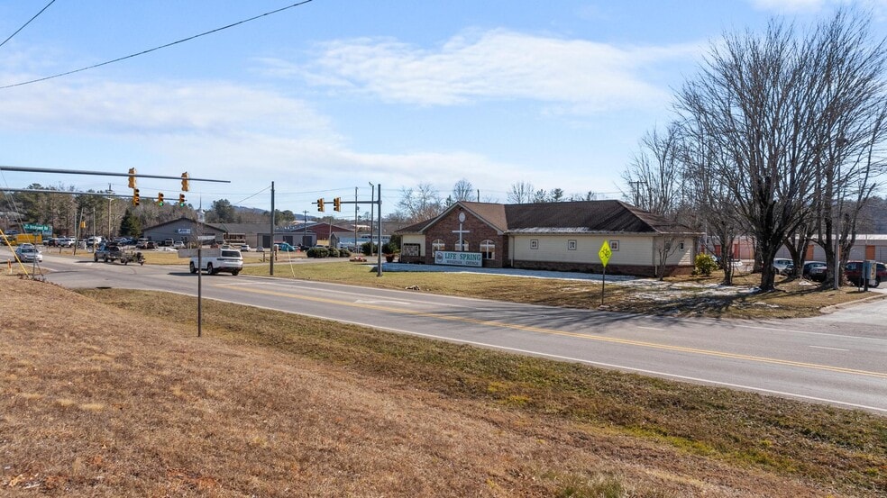 More Photos Of 6540 Brevard Rd, Etowah Office For Sale