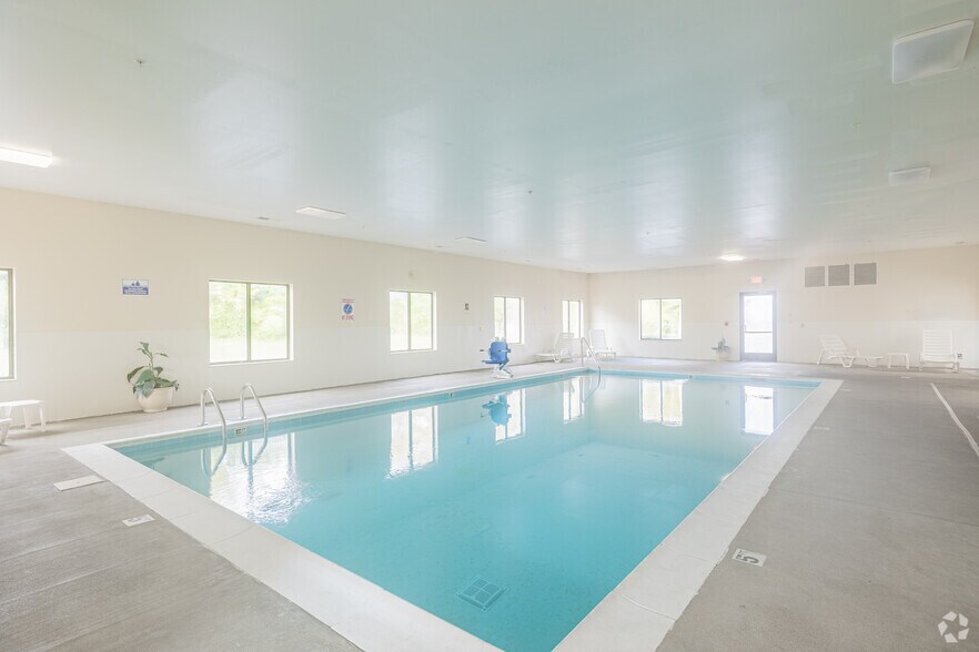 More Photos Of 1751 Lexington Rd, Richmond Hospitality For Sale