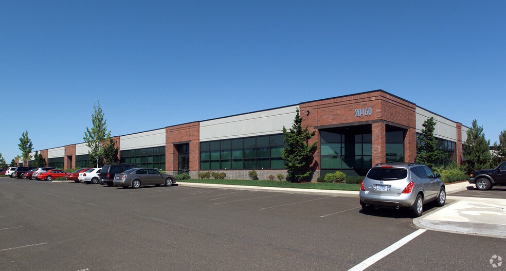 More Photos Of 8920 NE Von Neumann Dr, Hillsboro Office For Sale