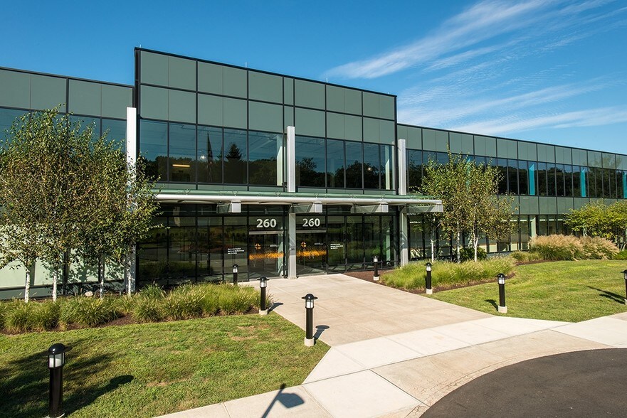 More Photos Of 260 Long Ridge Rd, Stamford Medical For Lease