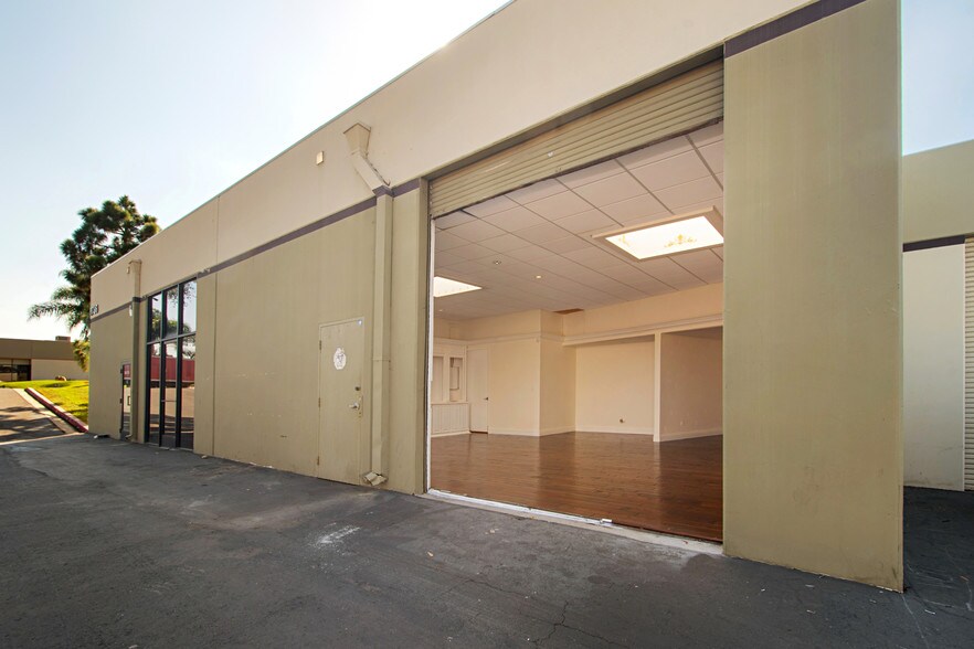 More Photos Of 8736 Production Ave, San Diego Light Manufacturing For Lease