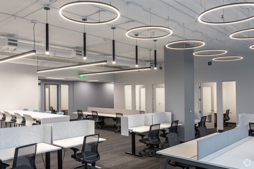 More Photos Of 333 S Garland Ave, Orlando Office For Lease