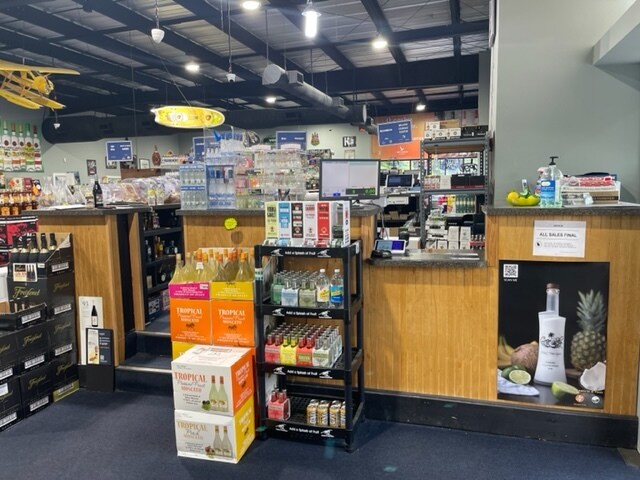 More Photos Of 102 Lexington Cir, Peachtree City Freestanding For Sale