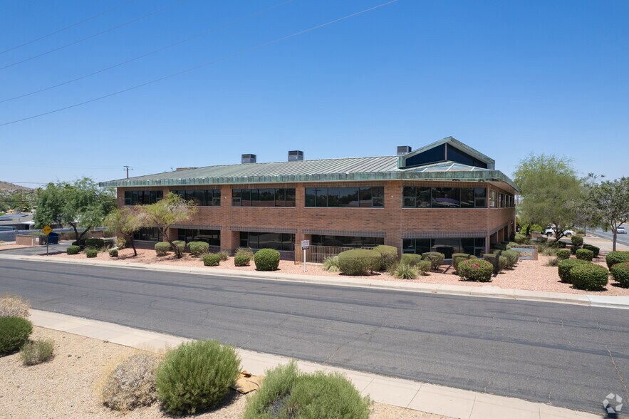 More Photos Of 14804 N Cave Creek Rd, Phoenix Office For Sale