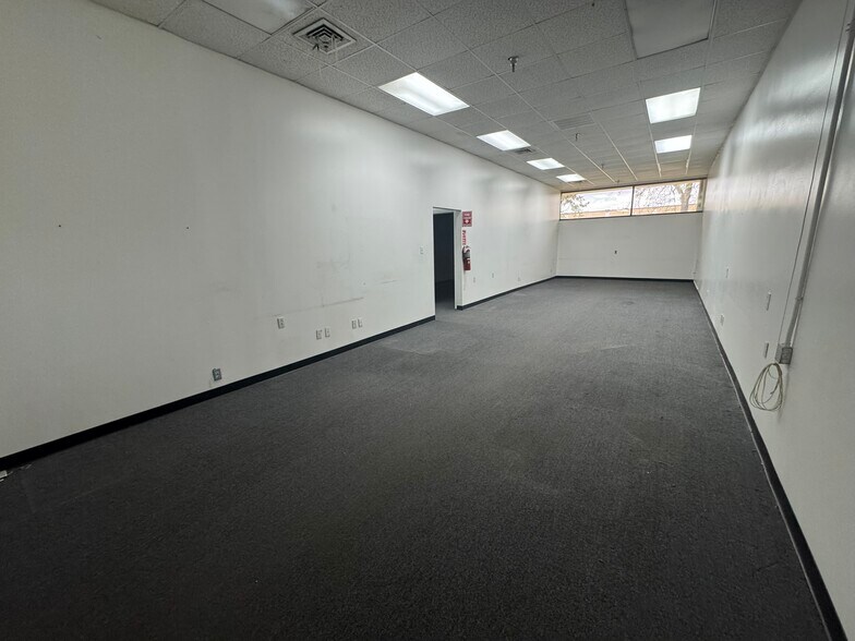 More Photos Of 889 Seahawk Cir, Virginia Beach Manufacturing For Lease