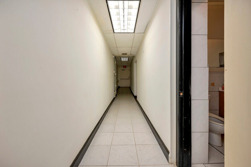 More Photos Of 2200 Evans Ave, Fort Worth Medical For Sale