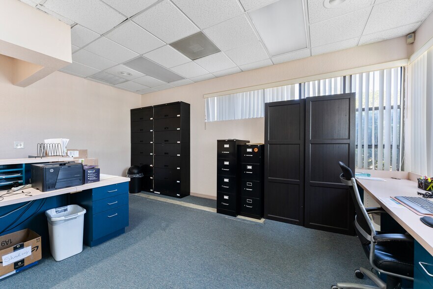 More Photos Of 3820 Tampa Rd, Palm Harbor Medical For Lease