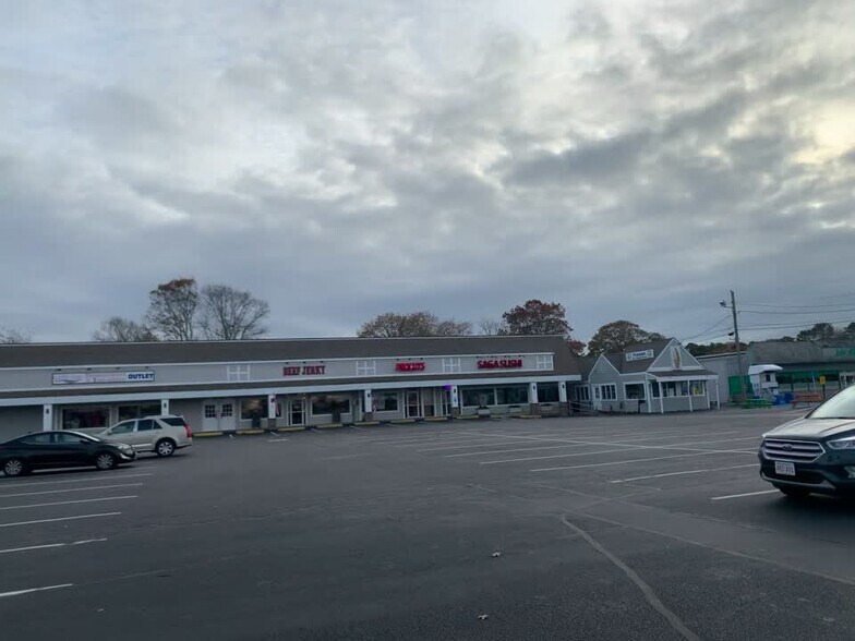 More Photos Of 517-525 Main St, West Yarmouth Storefront For Lease