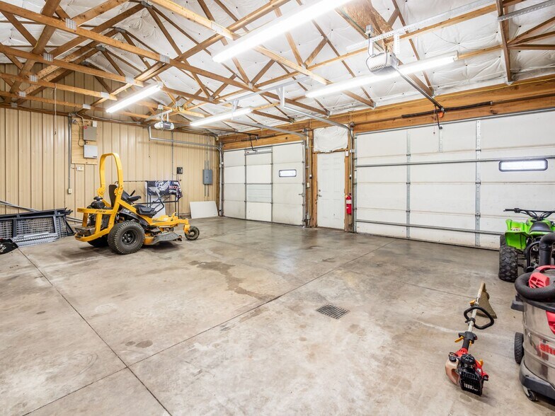 More Photos Of 31 S Ludlow Rd, Urbana Auto Repair For Sale