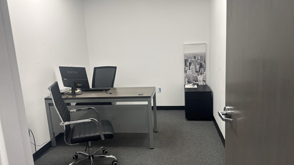 More Photos Of 36-36 33rd St, Long Island City Coworking Space