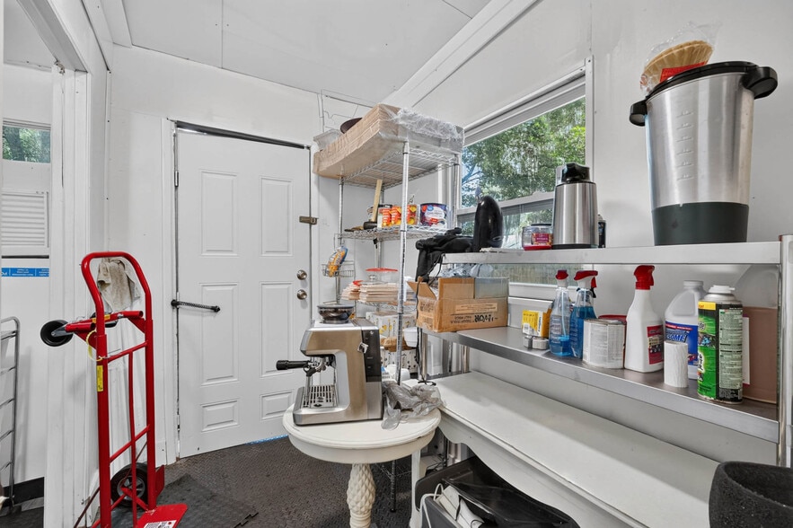 More Photos Of 3323 Saint Johns Ave, Palatka Restaurant For Sale