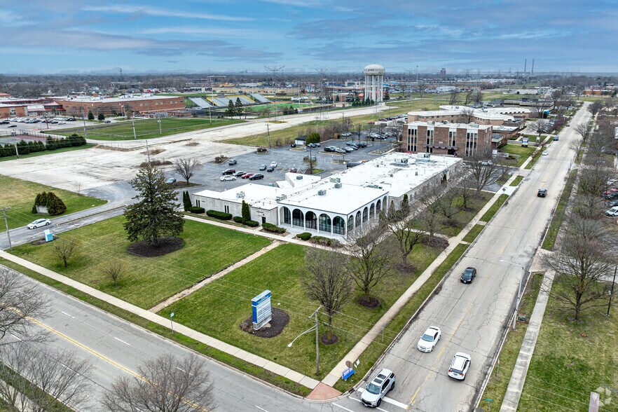 More Photos Of 2000 Glenwood Ave, Joliet Medical For Lease