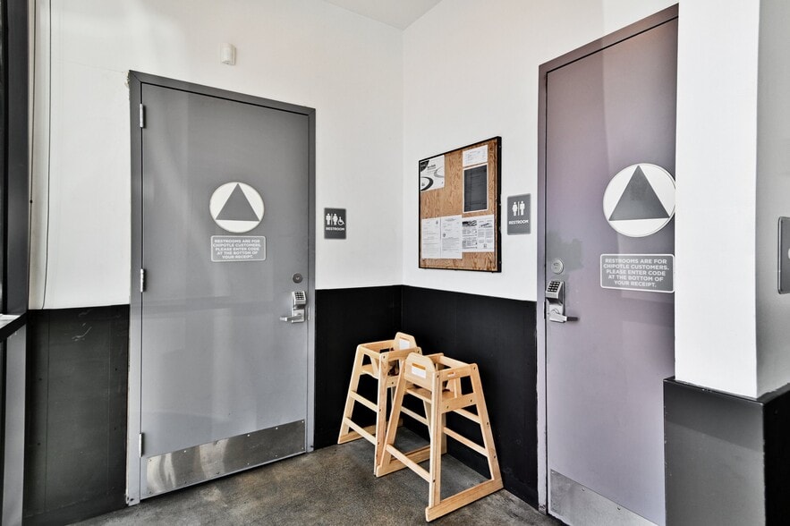 More Photos Of 9901 San Pablo Ave, El Cerrito Freestanding For Sale