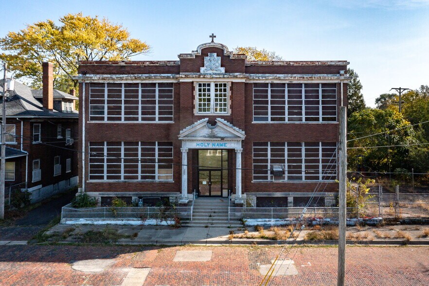 More Photos Of 408 N Conover St, Dayton Schools For Sale