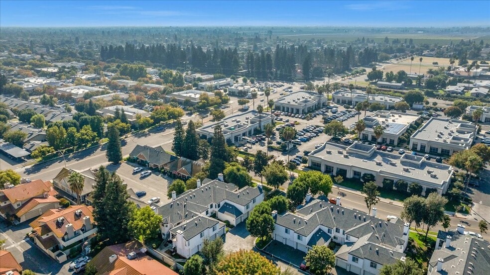 More Photos Of 7257 N Maple Ave, Fresno Office For Lease