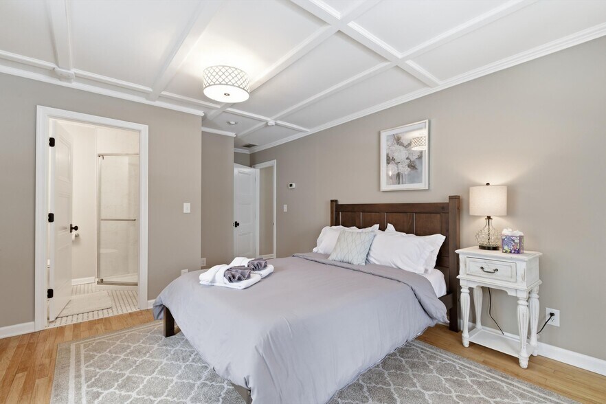 More Photos Of 149 Union Ave, Saratoga Springs Hospitality For Sale