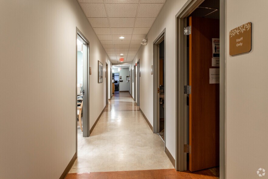 More Photos Of 5232-5260 Socialville Foster Rd, Mason Medical For Sale