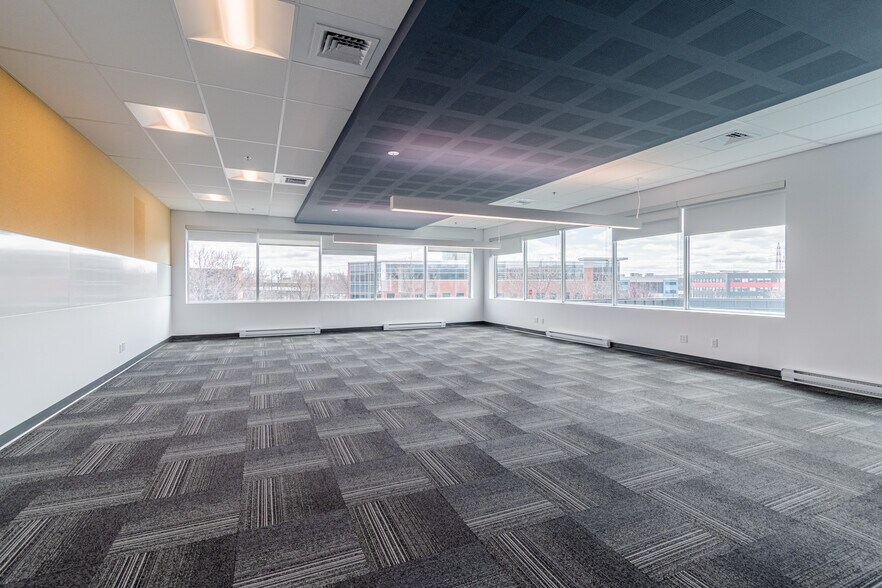 More Photos Of 1170 Boul Lebourgneuf, Québec Office For Lease