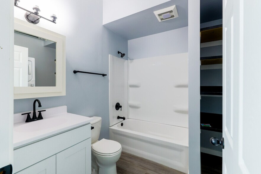 More Photos Of 44 N Main St, Deerfield Storefront Retail Residential For Sale