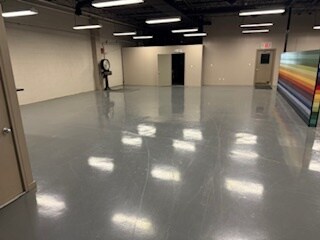 More Photos Of 220 4th Ave, Rochelle Warehouse For Lease