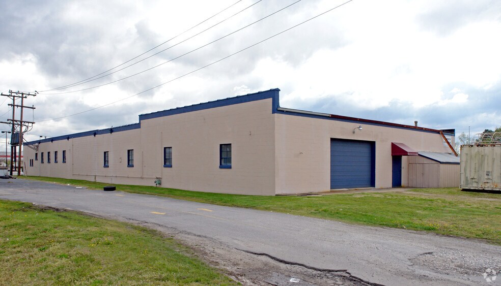 More Photos Of 3923 Victory Blvd, Portsmouth Manufacturing For Sale