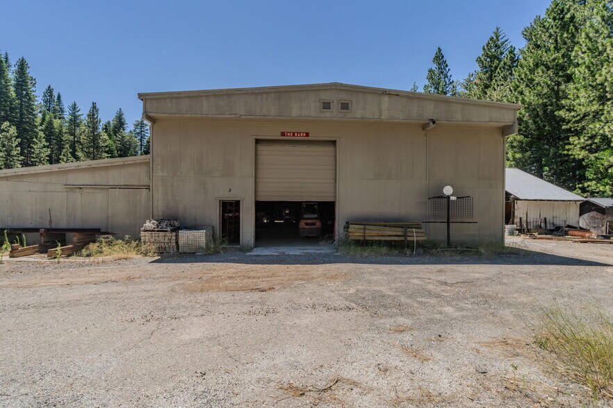 More Photos Of 1495 Linebaugh Rd, Arnold Industrial For Sale