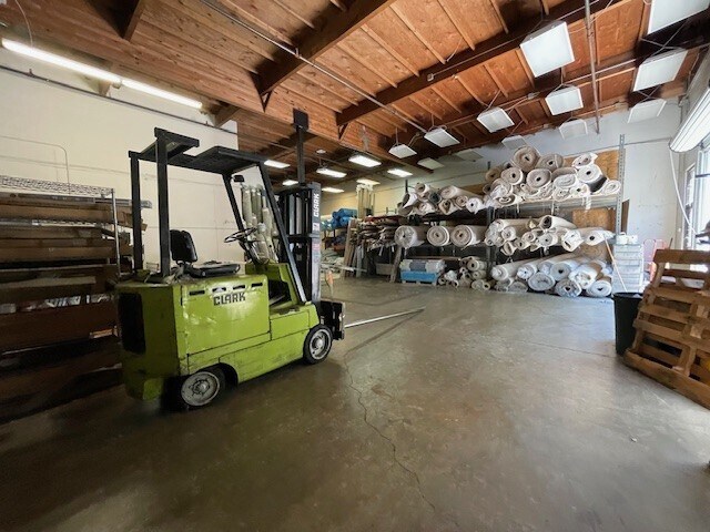 More Photos Of 1011-1021 Mason St, Vacaville Unknown For Lease