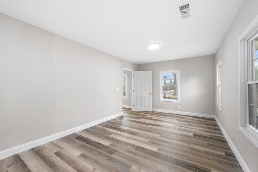 More Photos Of 2965 Highway 29 S, Lawrenceville Office For Sale