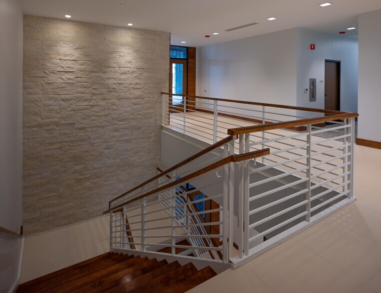 More Photos Of 6001 McCrimmon Pky, Morrisville Medical For Lease