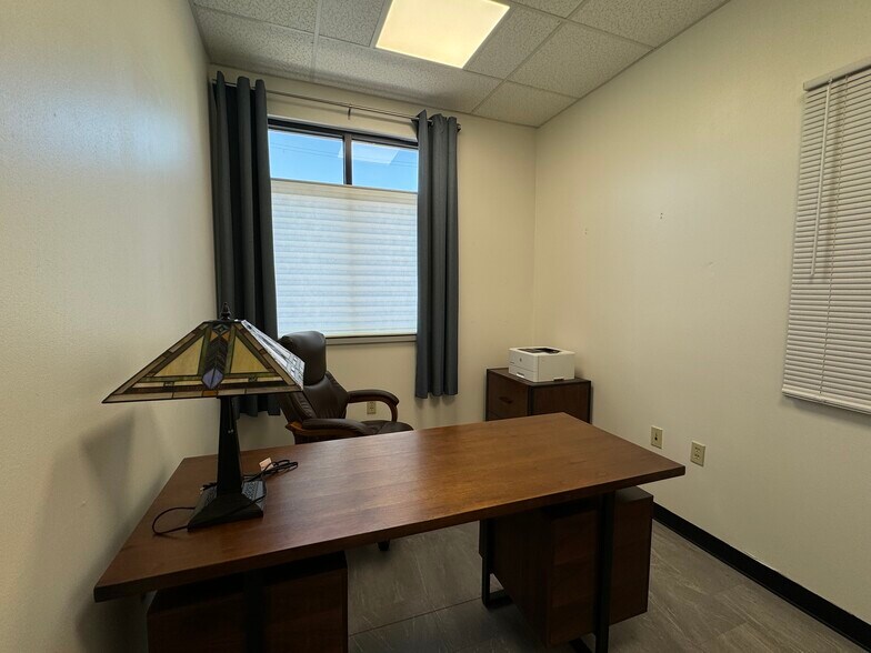 More Photos Of 6693 Transit Rd, Buffalo Freestanding For Lease